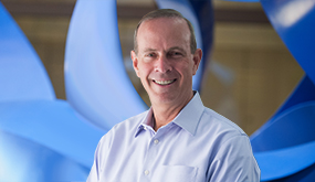 迈克·维尔特，雪佛龙公司CEO和董事会主席