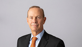 迈克·维尔特，雪佛龙公司CEO和董事会主席